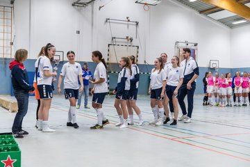 Bild 58 - F Loewinnen Hallen Cup